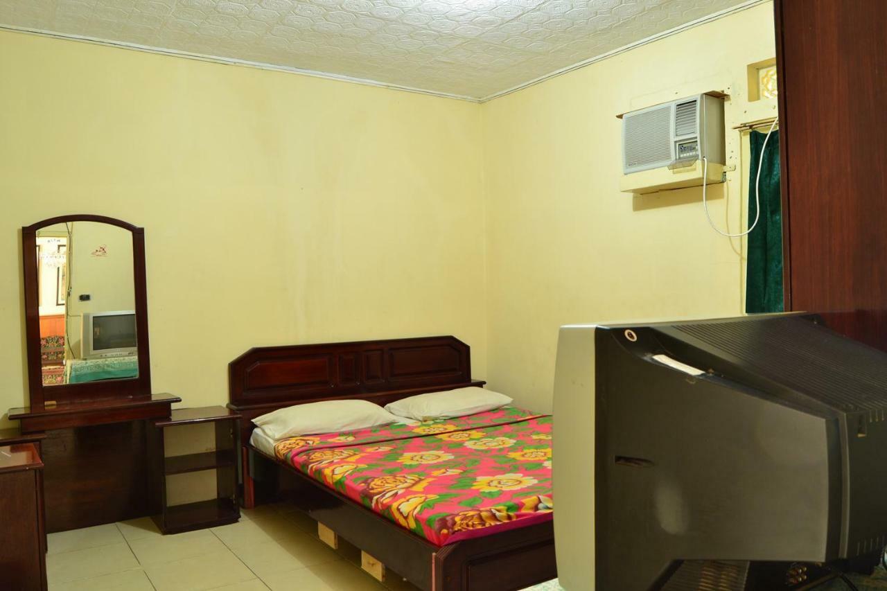 Hotel Wiwi Perkasa 1 Indramayu Buitenkant foto