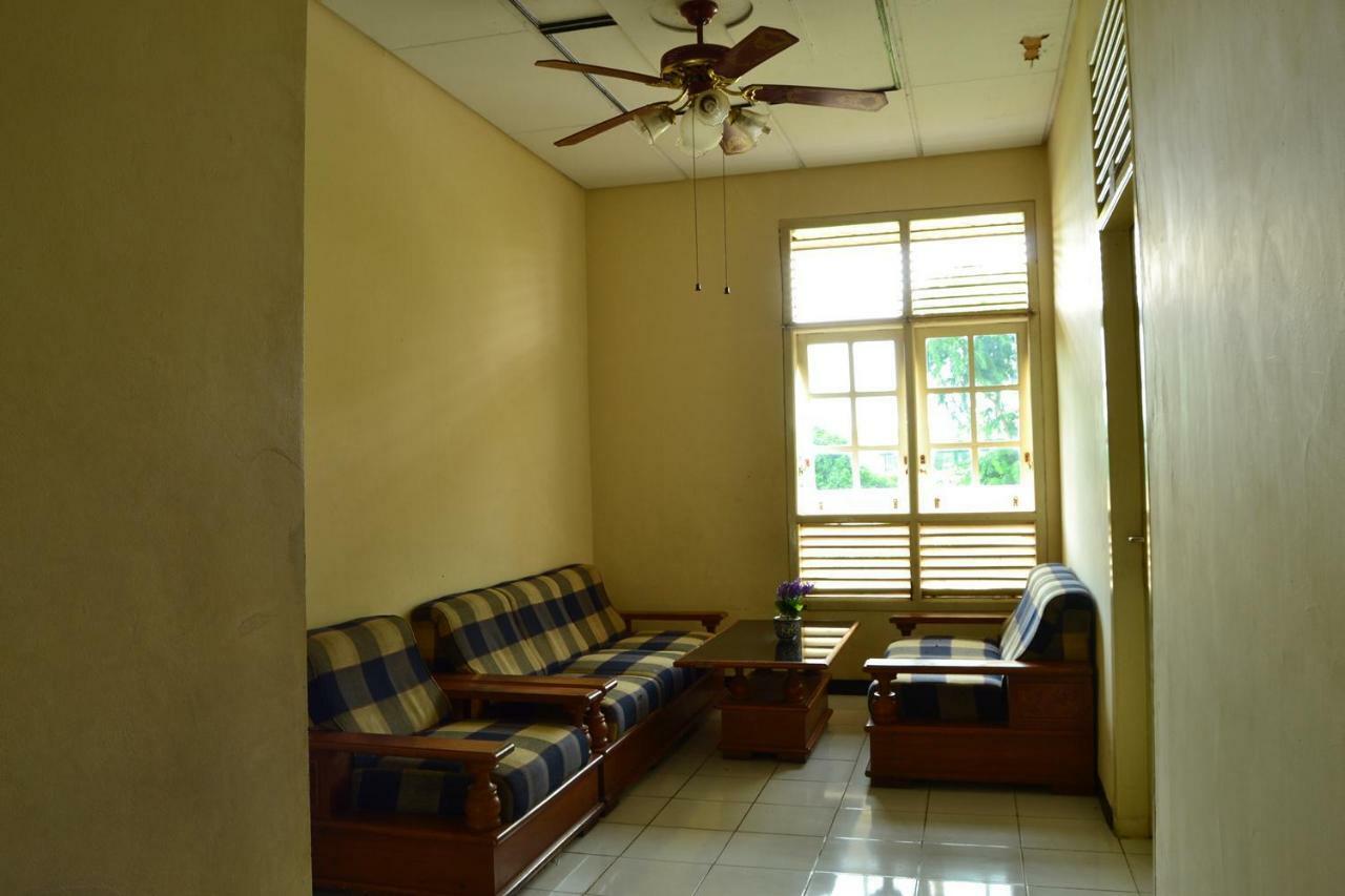 Hotel Wiwi Perkasa 1 Indramayu Buitenkant foto